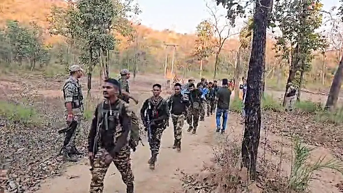 छत्तीसगढ़ के बीजीपुर में नक्सलियों ने की दो ग्रामीणों की निर्मम हत्या, इलाके में मचा हड़कंप