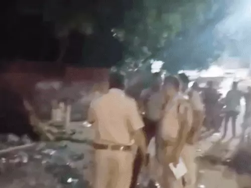 फरीदाबाद में बच्चे के शव को कुत्तों ने खाया:कब्रिस्तान के पास मिला, हाथ-पैर और सिर गायब, राहगीरों ने देख बुलाई पुलिस