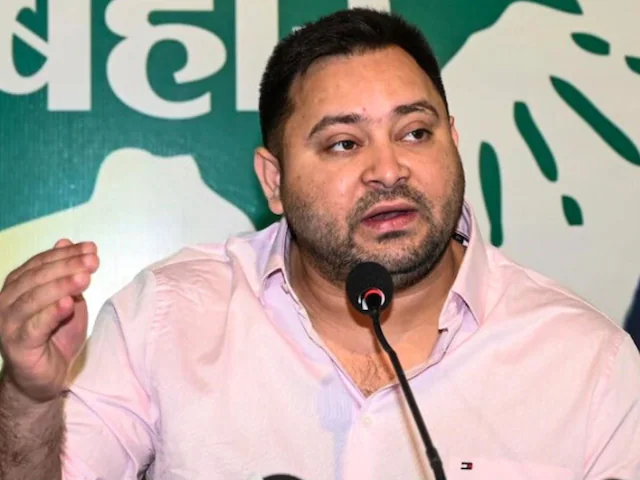 राहुल गांधी का ‘वोट’ हटाया और ‘बिहार’ जोड़ा… तो तेजस्वी ने बदल दिया एजेंडा और बदला इरादा! क्या कांग्रेस से खींची लकीर?