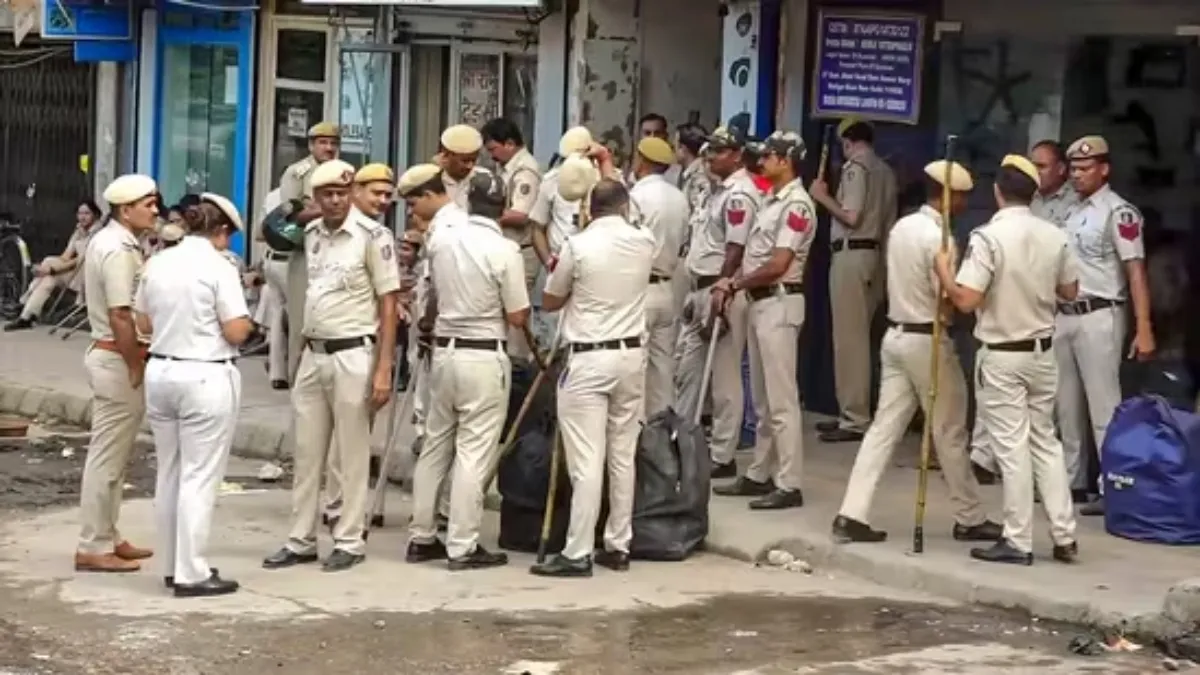 ‘ऐसे आनंद का अनुभव, जो आपने पहले कभी नहीं लिया’, रेव पार्टी का भंडाफोड़, 22 नाबालिगों सहित 65 लड़के-लड़कियां गिरफ्तार
