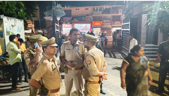 अयोध्या: घर में हुए विस्फोट से गिरा मकान, पांच लोगों की मौत, कई बच्चे घायल.. भारी संख्या में पुलिस बल मौजूद