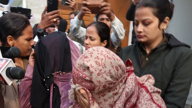 UP: ‘वो बेटियों संग…’, लिव इन पार्टनर ने इसलिए किया इंजीनियर लवर का कत्ल; महिला ने बताई चौंकाने वाली कहानी