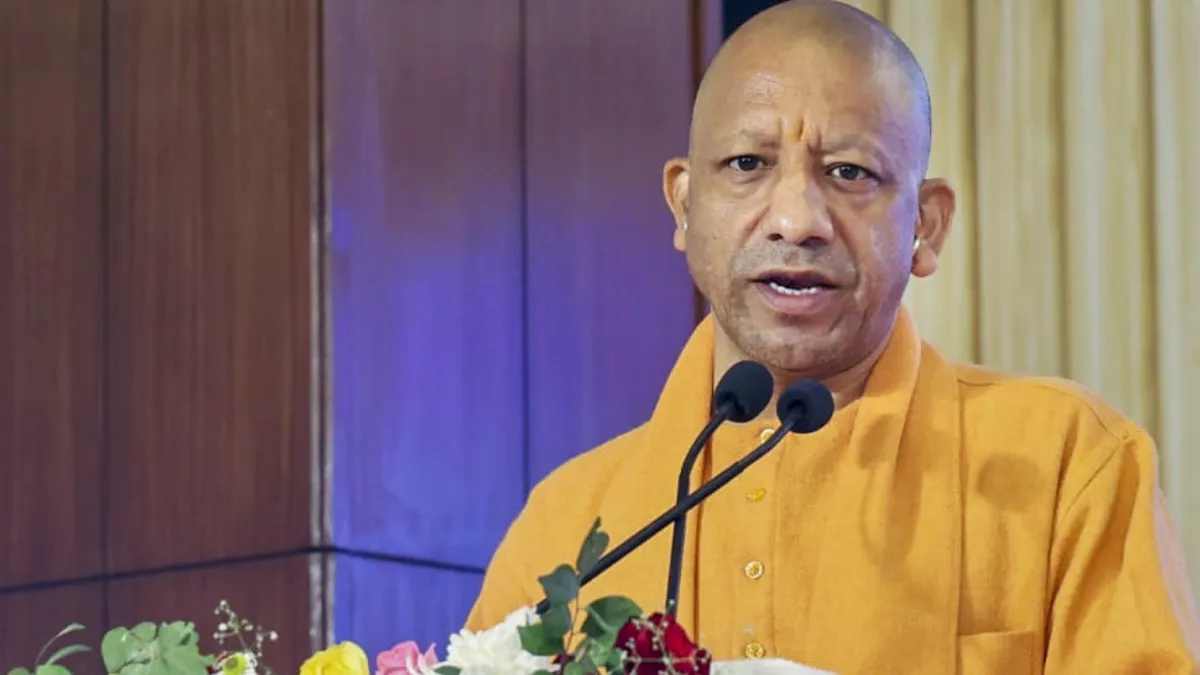 “संन्यासी और संत के लिए धर्म सर्वोपरि”, अविमुक्तेश्वरानंद विवाद के बीच CM योगी का बड़ा बयान